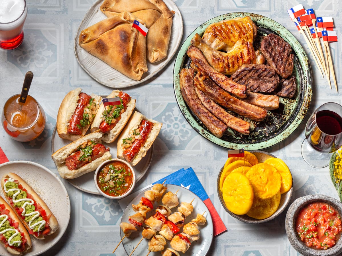 No son las empanadas: estos son los dos platos típicos favoritos de los chilenos, según estudio