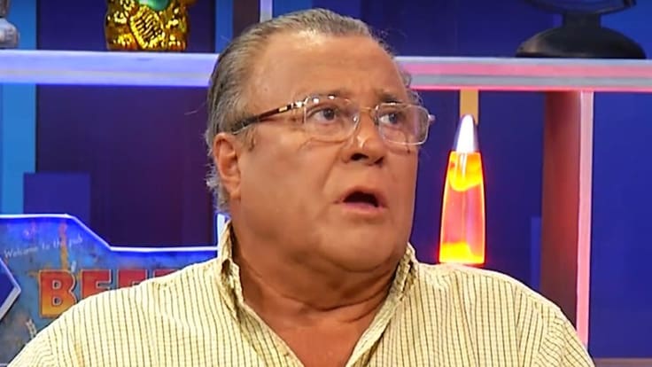 Profesor Campusano desata polémica tras furioso ataque verbal contra conductor que apoya a Jeannette Jara: “Lo agarré a xuxadas”