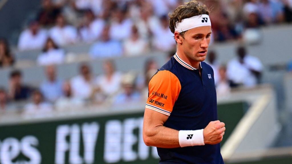 Casper Ruud arrasa con Alexander Zverev para citarse con Djokovic en la final de Roland Garros