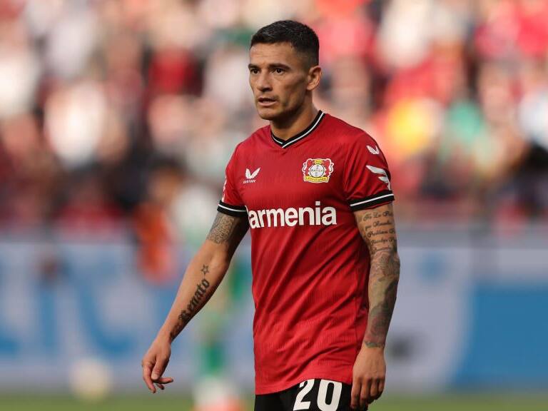 Charles Aránguiz vio acción en dura derrota del Leverkusen a manos del Bayern Múnich