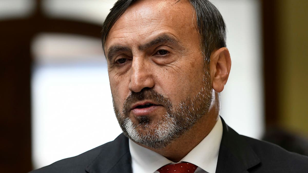 Es acusado de violación contra una menor de edad: juicio contra exdiputado Pulgar es aplazado para finales de 2027