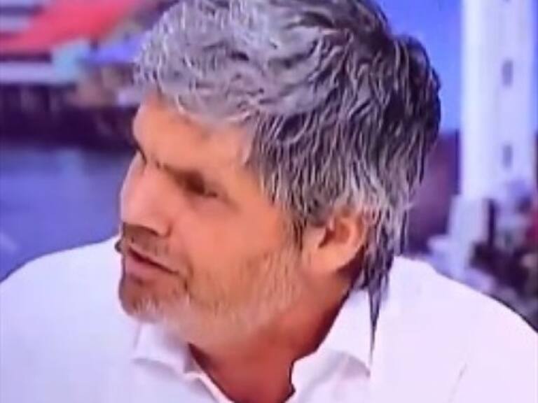 Tuiteros aplauden a Juan Cristóbal Guarello por intervención contra el «káiser del perro muerto»