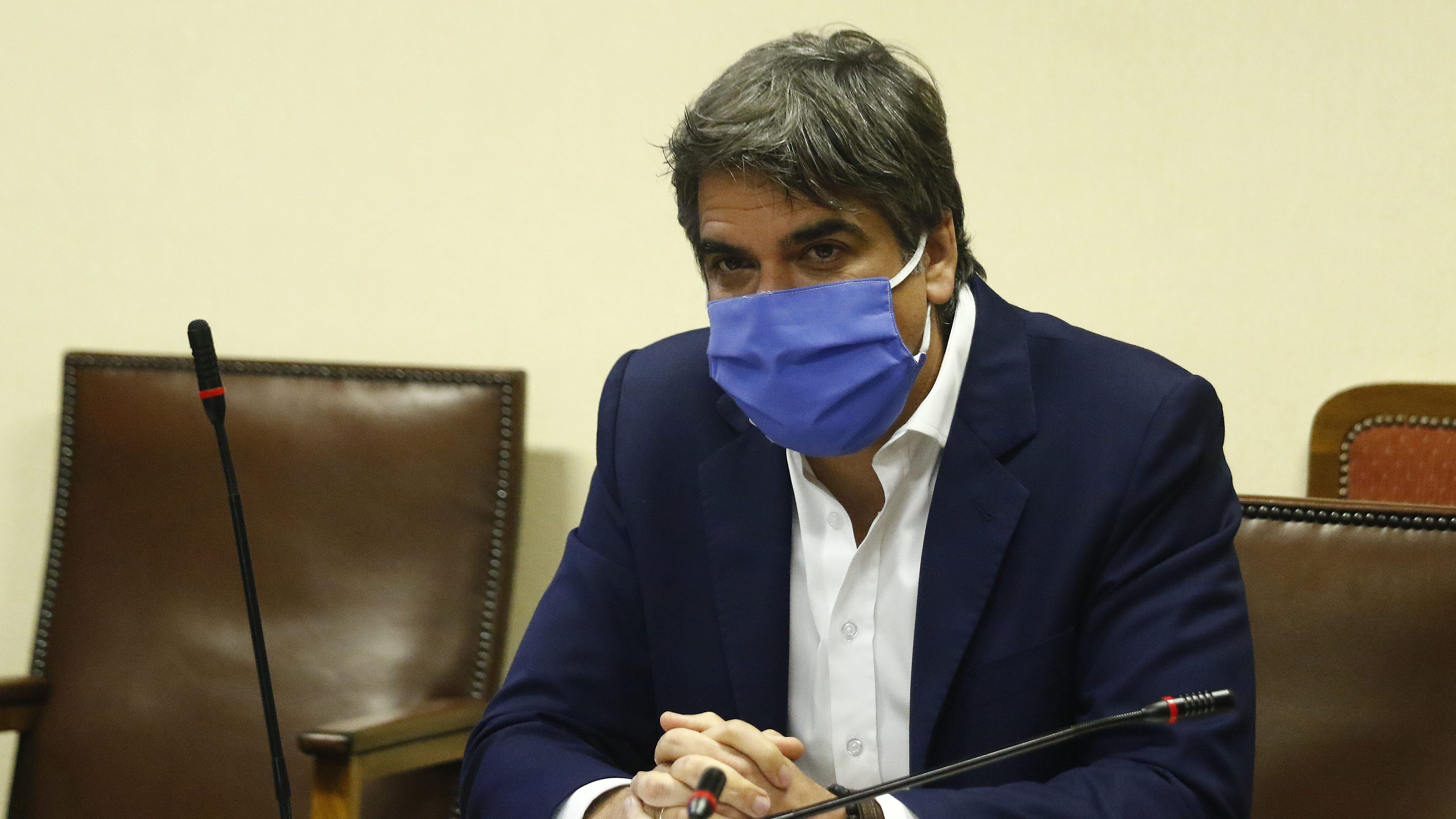 30 DE SEPTIEMBRE DE 2020/VALPARAISOEl diputado Gonzalo Fuenzalida, durante la Comision de Seguridad Ciudadana de la Camara de Diputados, citada para discutir el proyecto que moderniza la gestión institucional y fortalece la probidad y la transparencia en las Fuerzas de Orden y Seguridad Pública.
FOTO: LEONARDO RUBILAR CHANDIA/AGENCIAUNO
