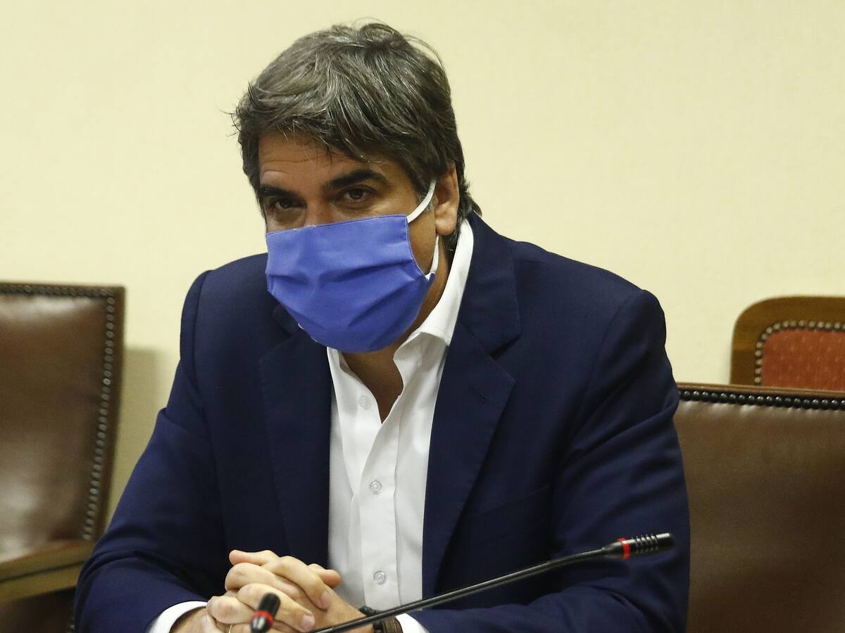 «Yo no soy antivacuna»: Diputado Gonzalo Fuenzalida respondió críticas sobre sus dichos