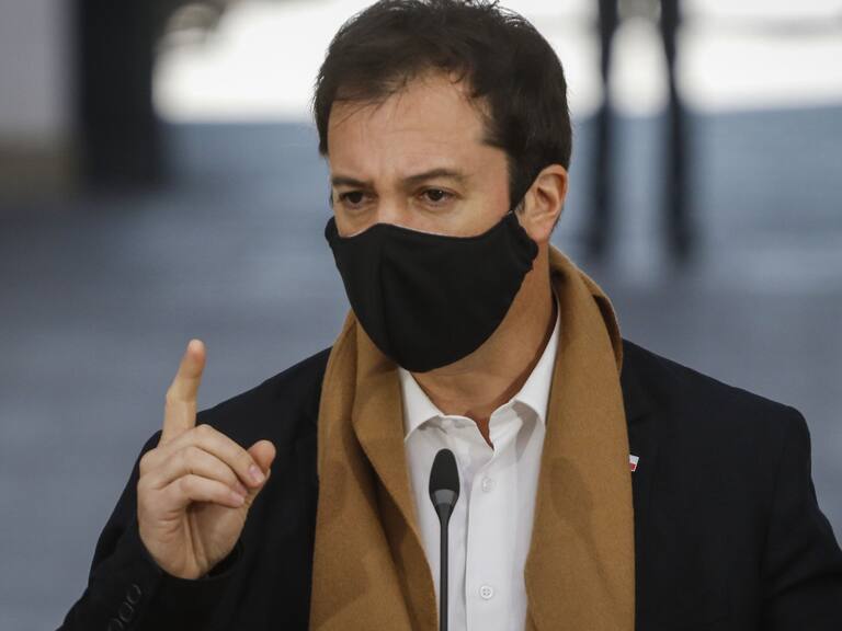 Ministro de Economía por reactivación: «Estamos viendo la luz al final del túnel»