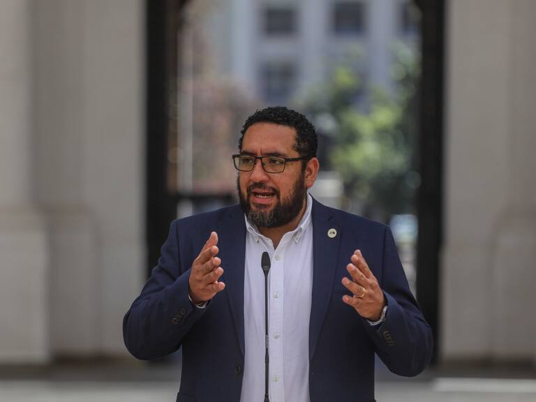 Ministro de Educación tras aumento de violencia escolar con alumnos TEA: “Chile no debe retroceder en materia de inclusión”