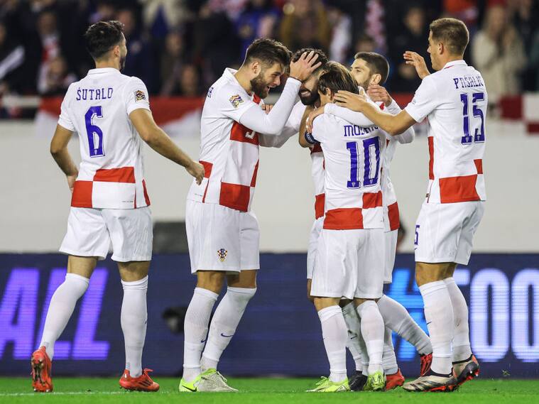 SPLIT, CROATIA - NOVEMBER 18: Josko Gvardiol of Croatia celebrates with his teammates after scoring during the UEFA Nations League 2024/25 League A Group A1 match between Croatia and Portugal at Poljud Stadium on November 18, 2024 in Split, Croatia. (Photo by Luka Stanzl/Pixsell/MB Media/Getty Images)