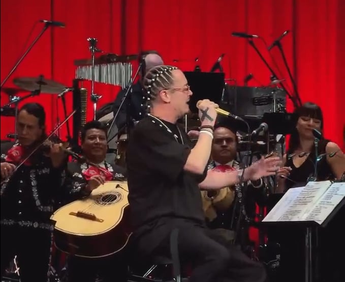 De Faith No More al “Divo de Juárez”: Mike Patton sorprende con inesperada versión de Juan Gabriel