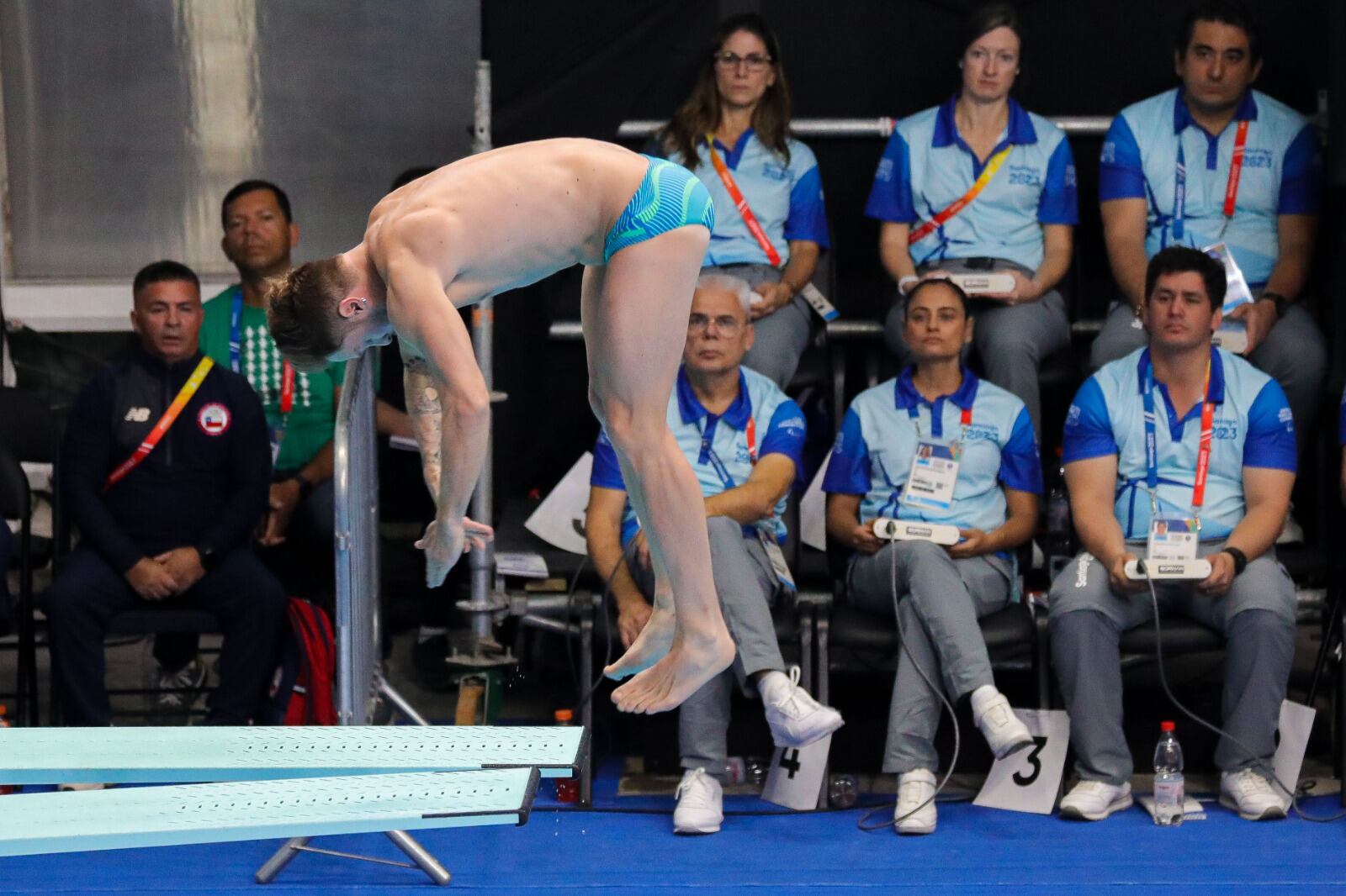 Donato Neglia cierra en el noveno lugar de los clavados de Santiago 2023