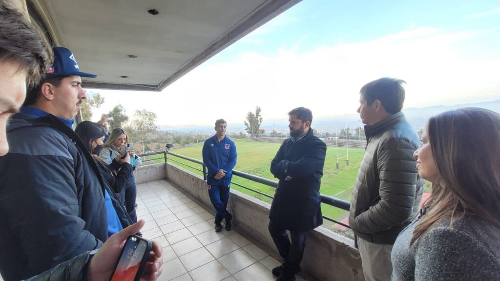 Presidente Boric visita el Centro de Alto Rendimiento de los Cóndores: "Éxito en Francia 2023, estamos con ustedes"