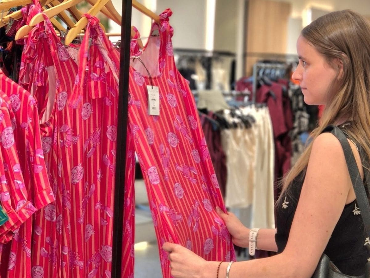 De coser en su casa a un éxito de ventas: el programa de Falabella que impulsó a una emprendedora local