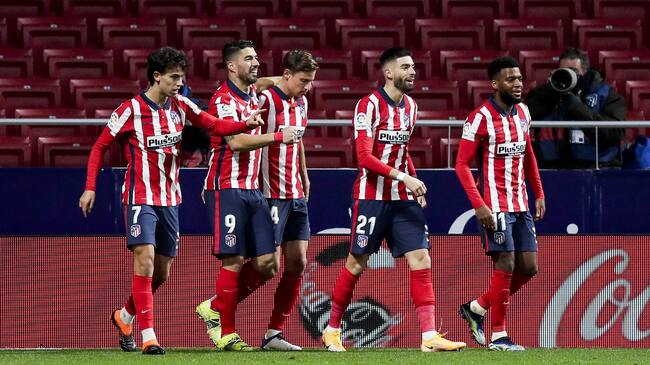 MADRID, SPAIN - JANUARY 24: (L-R) Joao Felix of Atletico Madrid, Luis Suarez of Atletico Madrid, Marcos Llorente of Atletico Madrid, Yannick Carrasco of Atletico Madrid, Thomas Lemar of Atletico Madrid celebrates goal 2-1 during the La Liga Santander match between Atletico Madrid v Valencia at the Estadio Wanda Metropolitano on January 24, 2021 in Madrid Spain (Photo by David S. Bustamante/Soccrates/Getty Images)