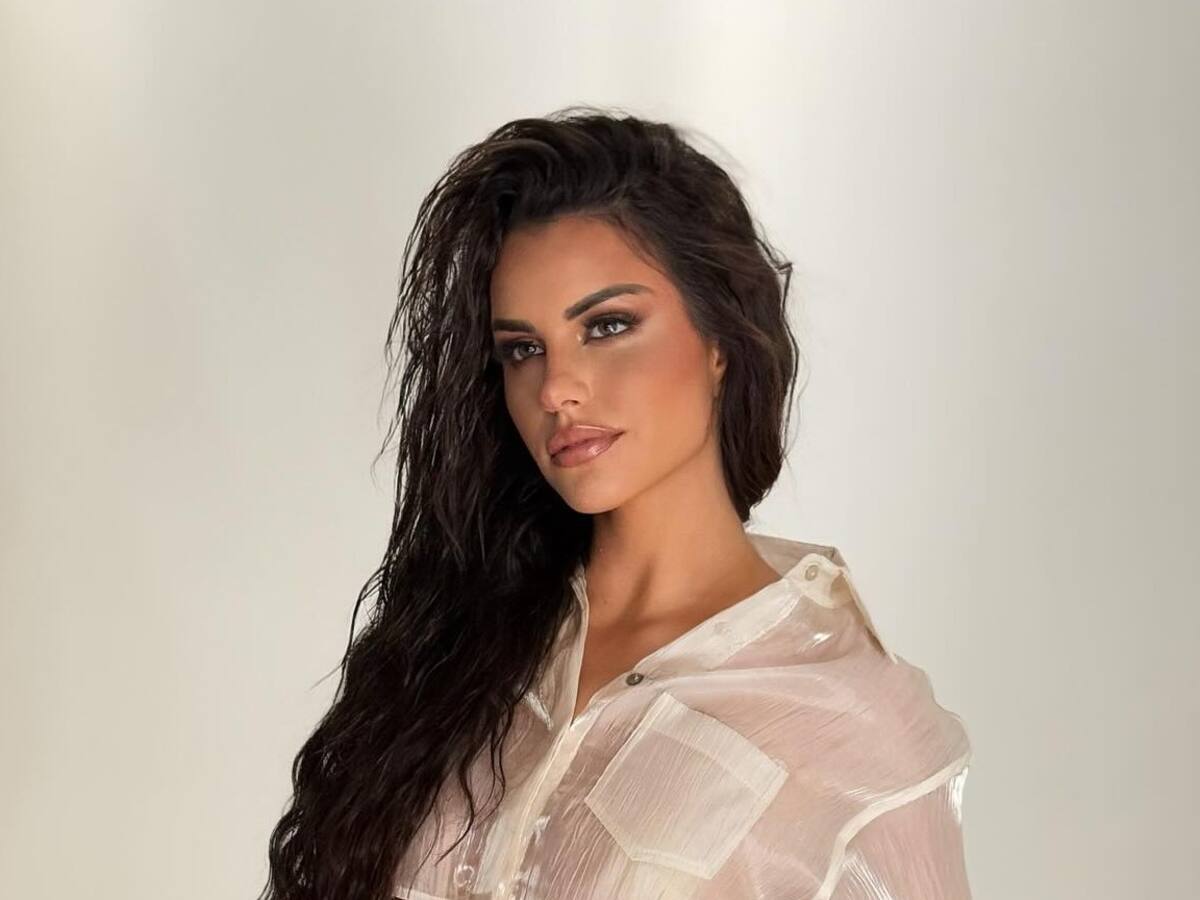 Emilia Dides muestra su embarazo por primera vez y sorprende al lucir su vientre en redes sociales