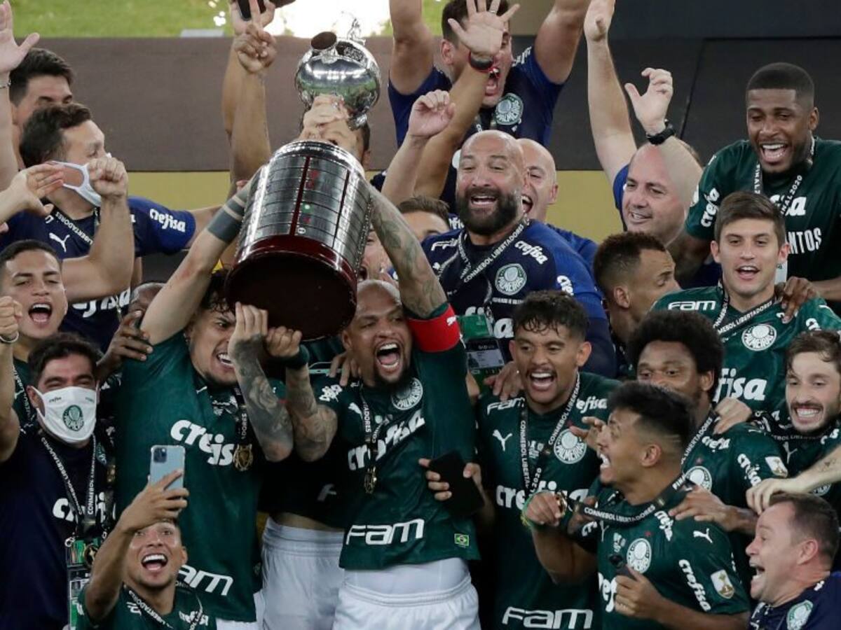 Benjamín Kuscevic se sumó al selecto grupo de jugadores chilenos campeones de Copa Libertadores con equipos extranjeros