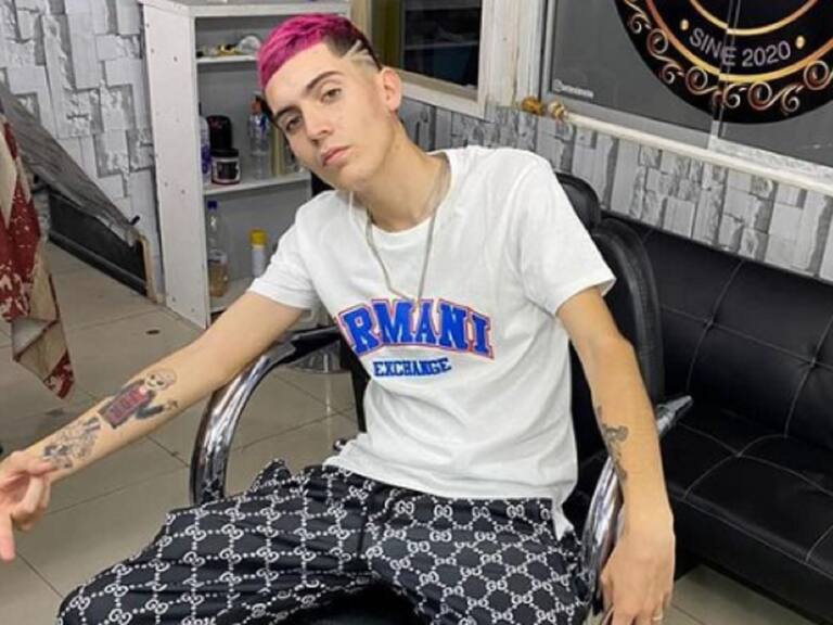 «Congestión nasal»: Marcianeke se defendió ante extraño gesto que se viralizó en entrevista