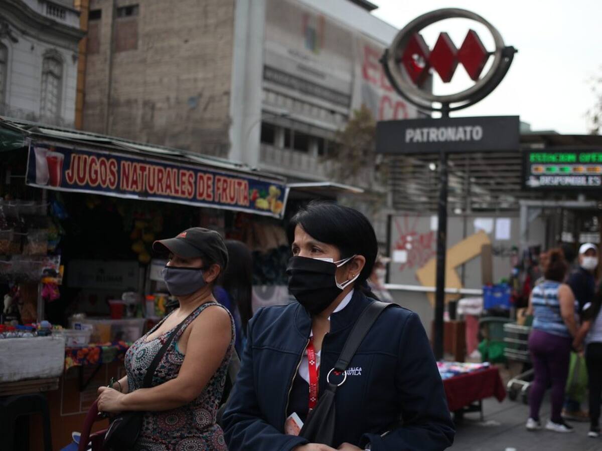 Estudio arrojó que movilidad en comunas de la Región Metropolitana con menores ingresos se redujo entre un 15% y 25%