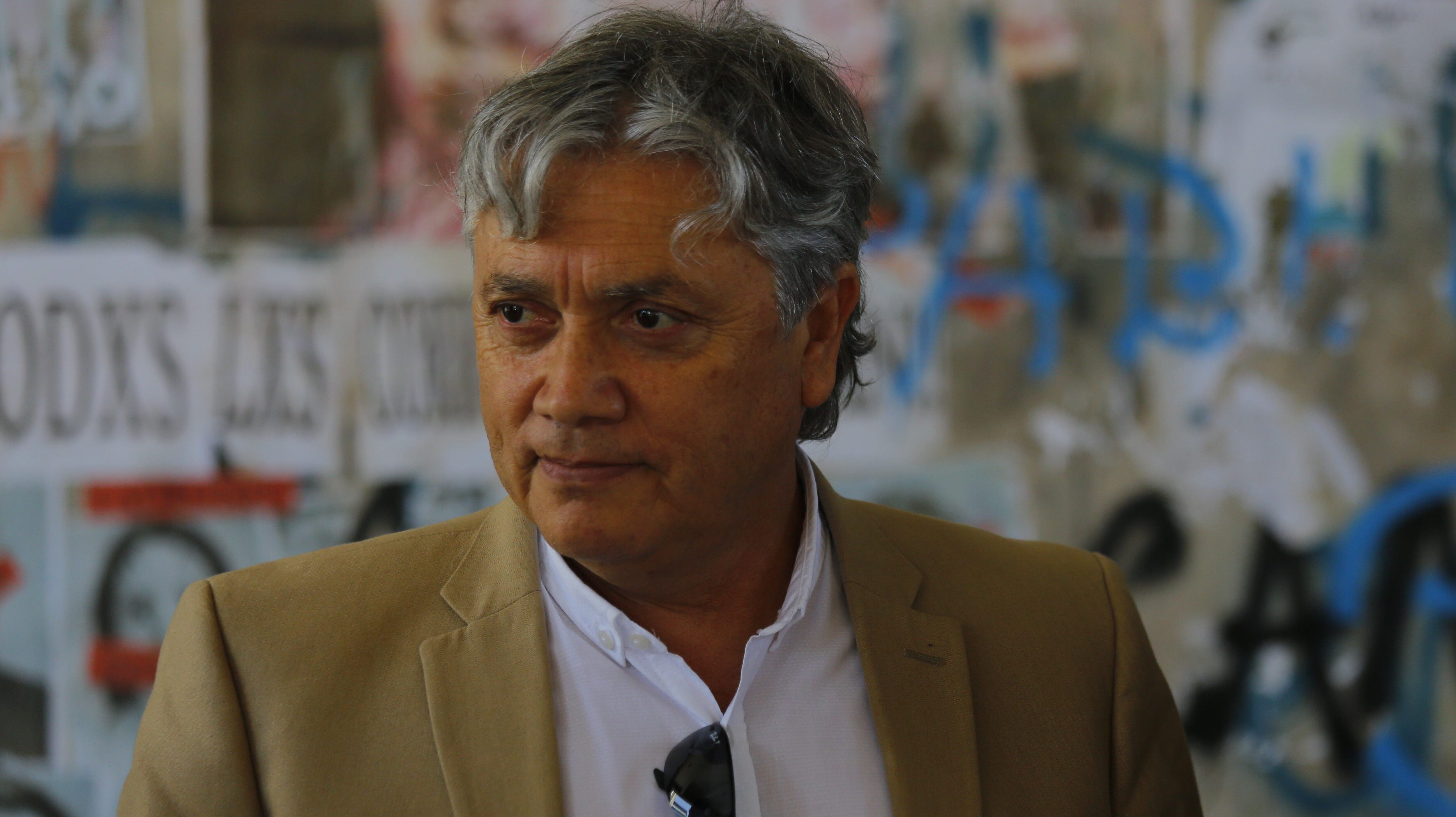 Senador Navarro sigue en estado crítico