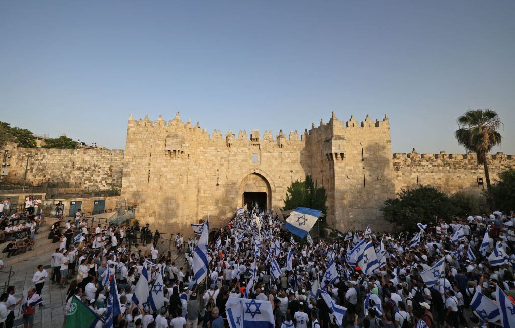 Nacionalistas israelíes se reúnen ante las Puertas de Damasco en Jerusalén