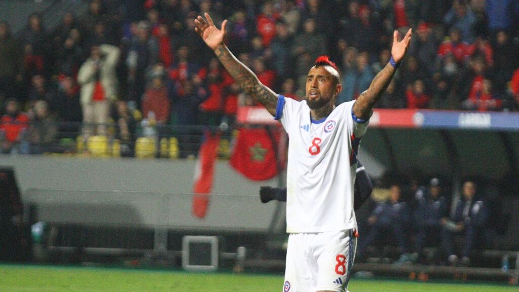 Arturo Vidal pone el foco en la visita a Bolivia: "Es algo más serio"