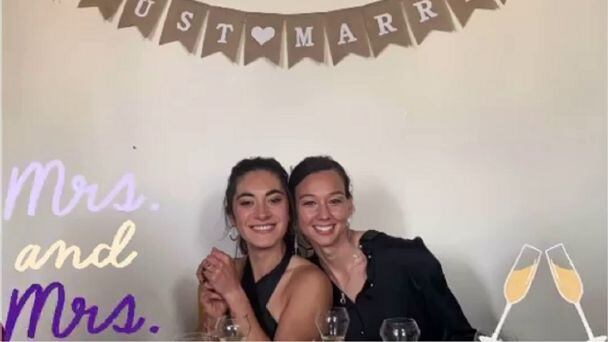 Christiane Endler y su esposa