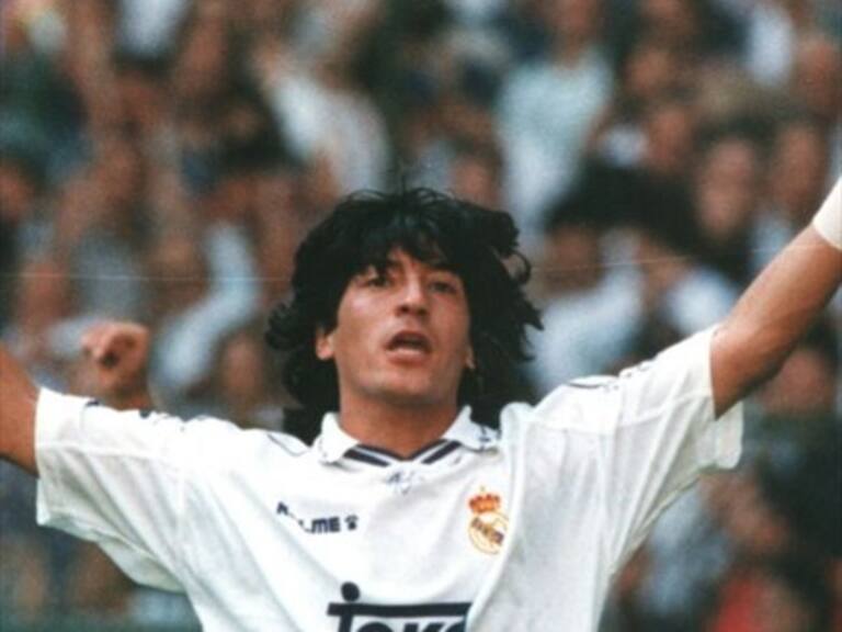 El día que Zamorano tiró al suelo a Valdano en el Real Madrid
