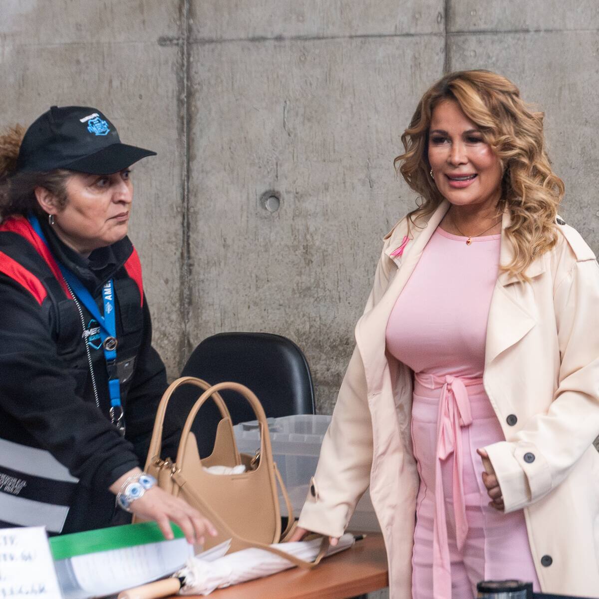 “Estoy muy tranquila”: Cathy Barriga llega al Centro de Justicia para audiencia de preparación de juicio oral