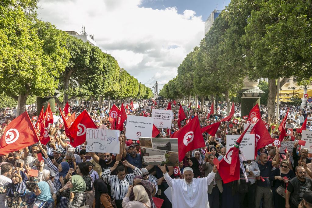 Protestas masivas contra el presidente Kais Saied en la capital de Túnez