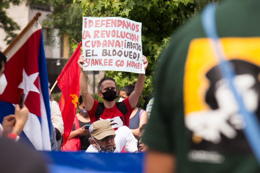 Protesta a favor de Cuba en la capital mexicana