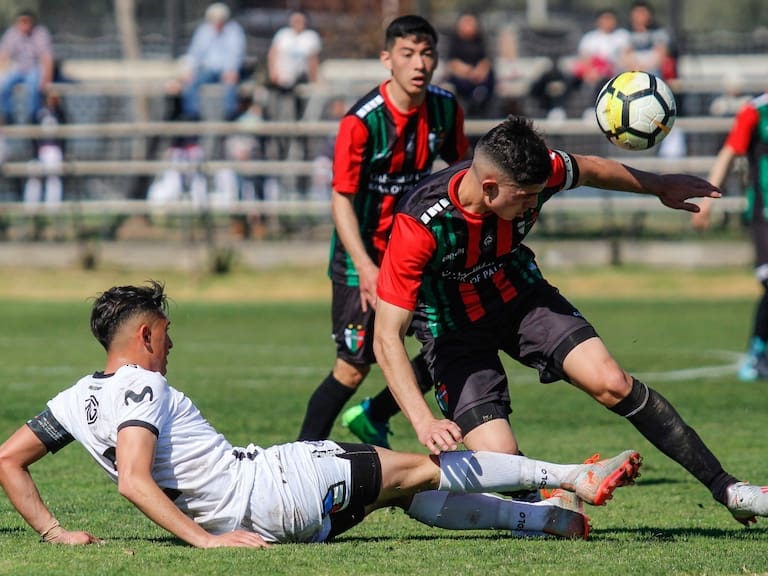 La ANFP presiona por el retorno del fútbol joven y espera respuesta del Gobierno
