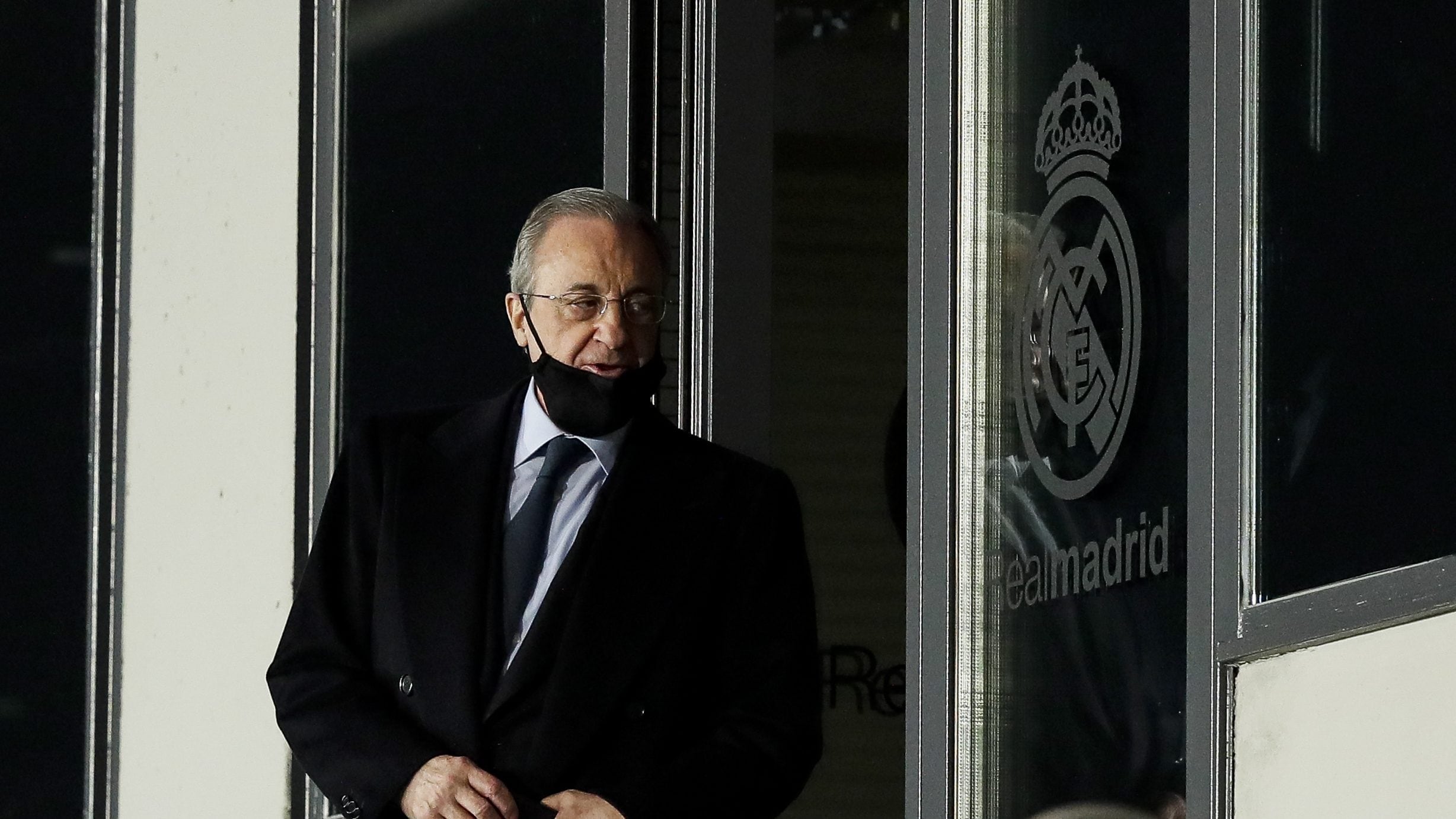 MADRID, SPAIN - MARCH 16: President Florentino Perez of Real Madrid during the UEFA Champions League  match between Real Madrid v Atalanta Bergamo at the Estadio Alfredo Di Stefano on March 16, 2021 in Madrid Spain (Photo by David S. Bustamante/Soccrates/Getty Images)