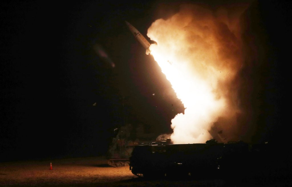 El disparo de un misil Army Tactical Missile System (ATACMS) de EEUU