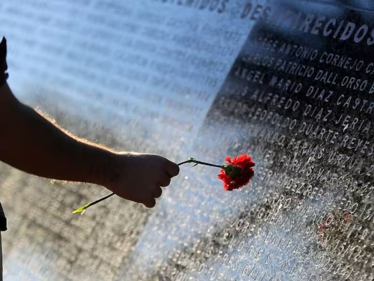 Procesan a exjueza por sustracción de menores durante la dictadura: piden su extradición desde Israel