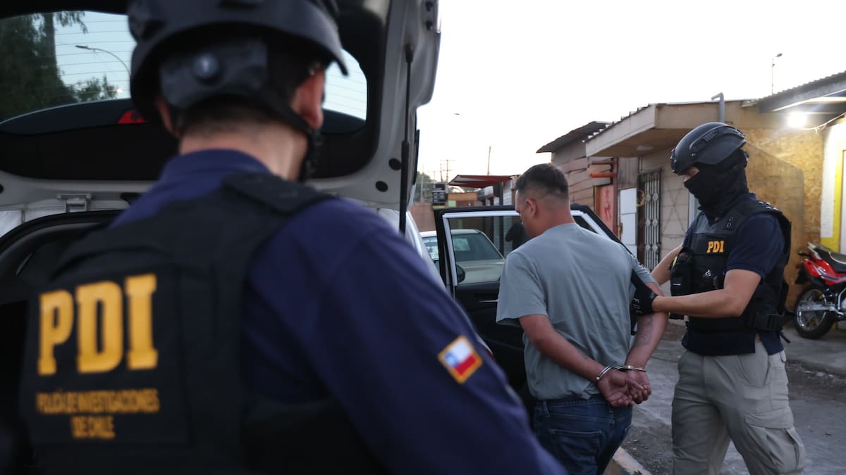 PDI desbarata red de contrabando en Colina: dos chilenos y un ciudadano iraní fueron formalizados