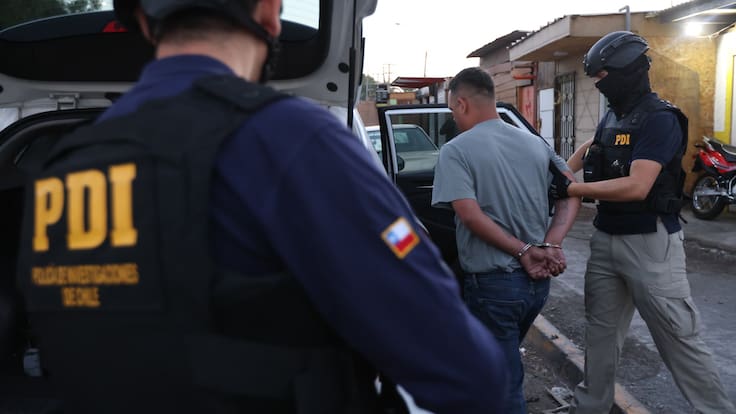 Detienen a 15 personas en megaoperativo en Iquique: PDI incautó casi una tonelada en drogas