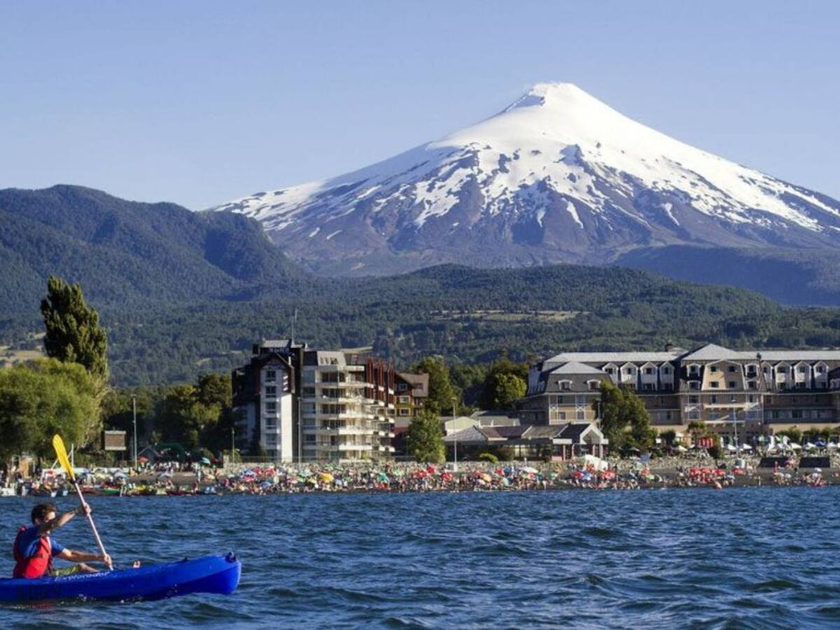 Gobierno presenta proyecto de ley para activar el turismo: propone devolver IVA a turistas por compras realizadas en Chile