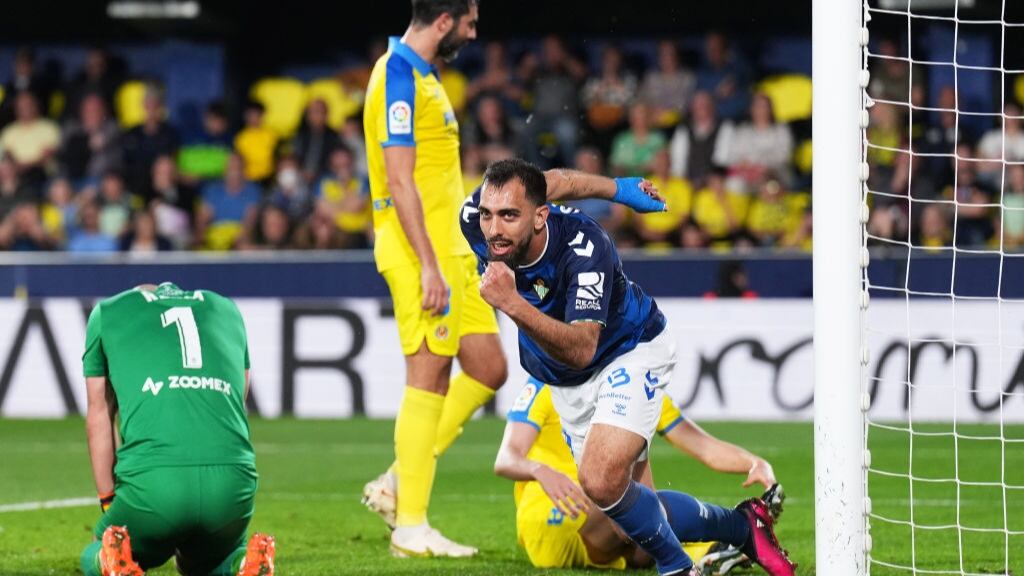 Sin Bravo, Real Betis rescata puntos ante el Villarreal en la Liga Española