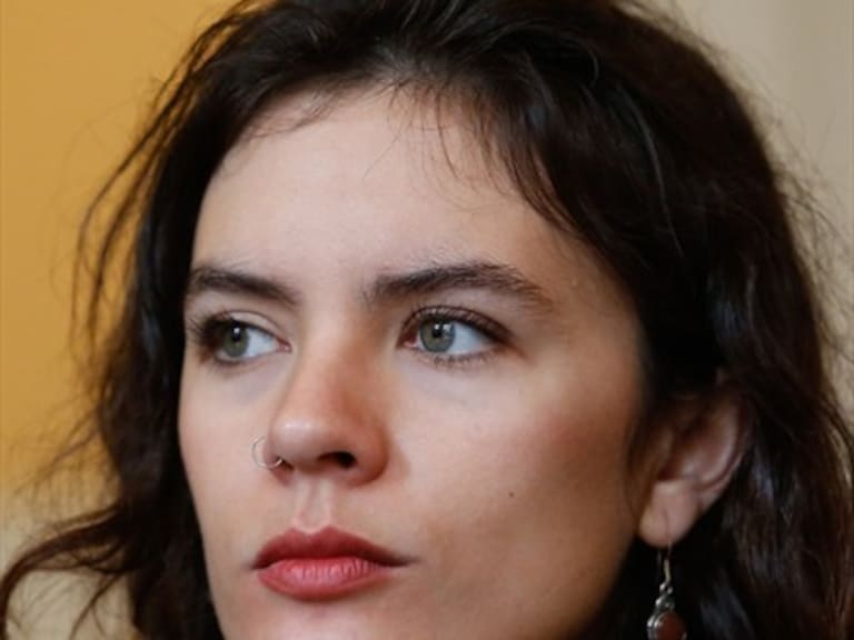 Camila Vallejo tras su separación: «Estoy saliendo con un chiquillo»