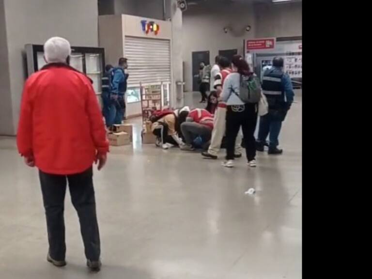 Presidente de Metro anuncia querella tras ataque a guardias por parte de vendedores ambulantes