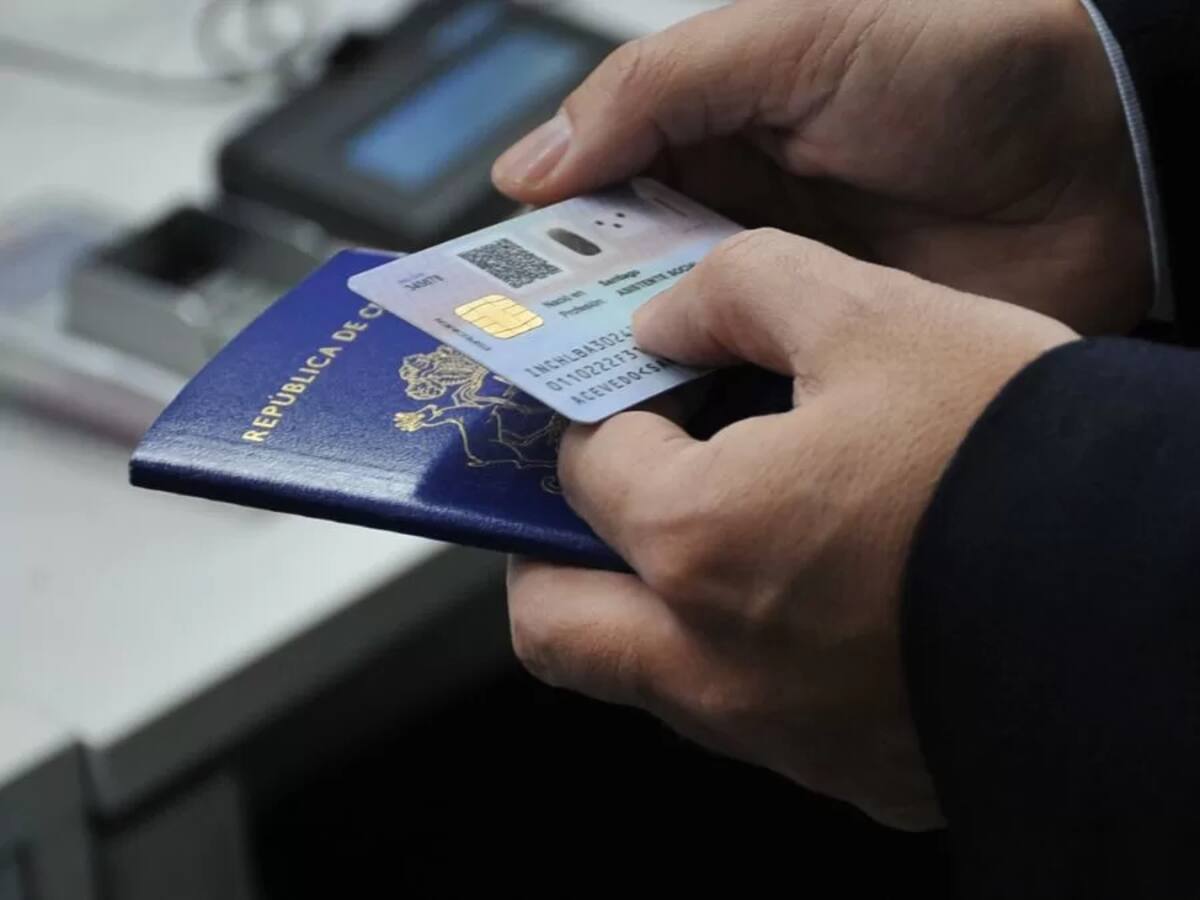 Hay más de 100 mil cédulas por retirar: ¿Hasta qué hora atenderá el Registro Civil hoy por Elecciones 2025?