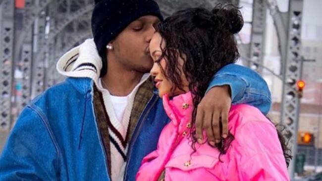 Rihanna embarazada de su primer hijo