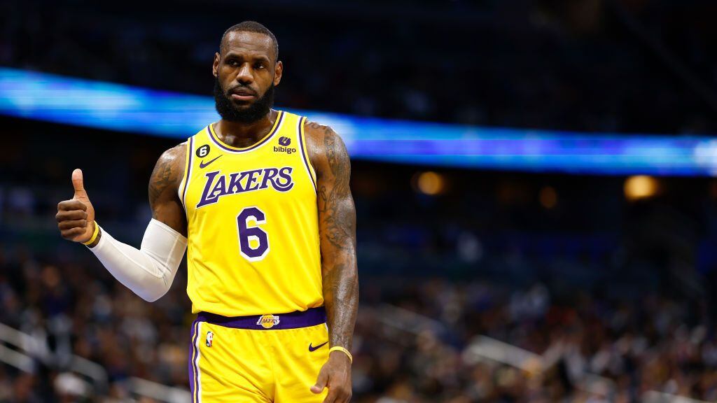 LeBron James - cumpleaños - NBA - Lakers