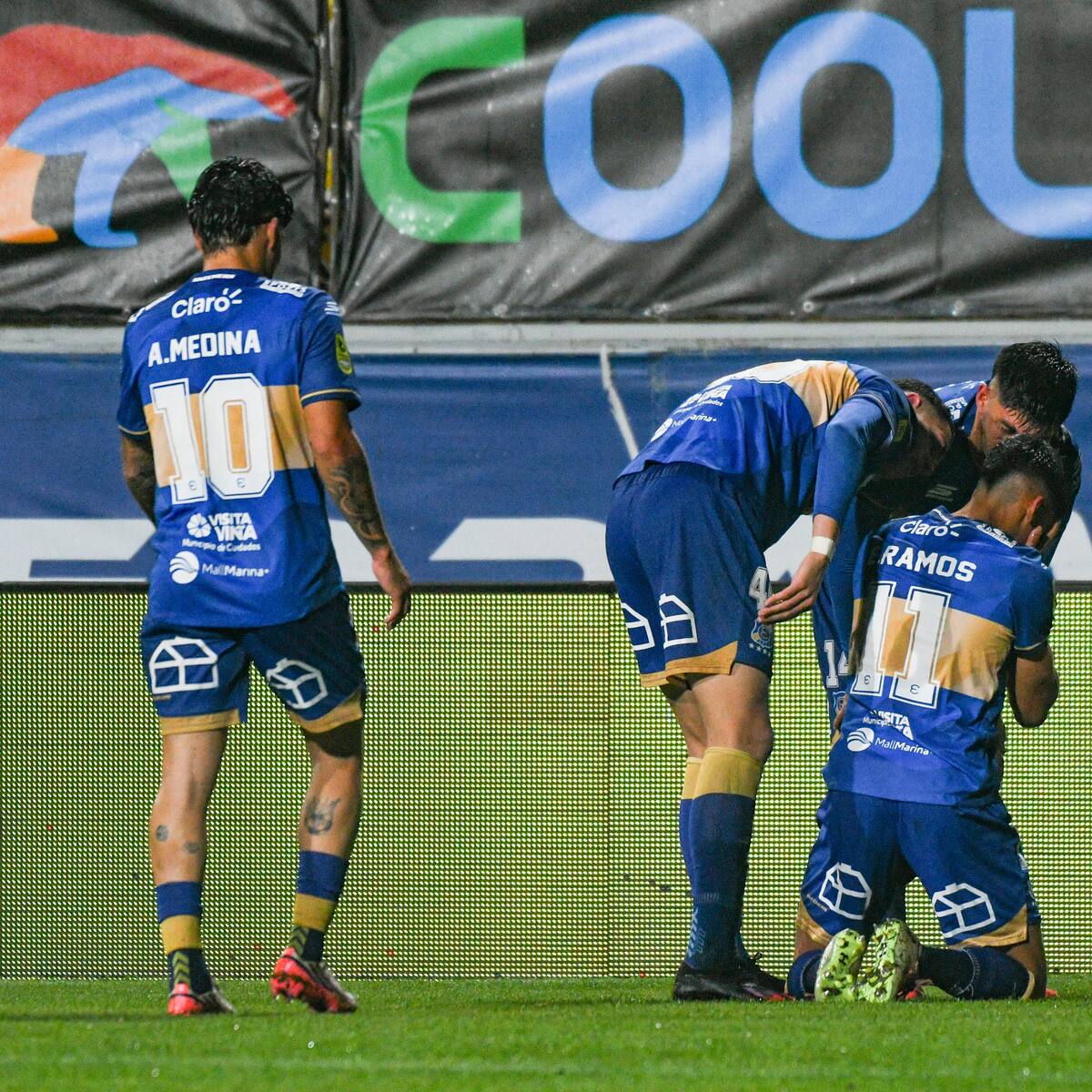 El golazo con que Everton dejó atrás la desventaja numérica ante Audax Italiano