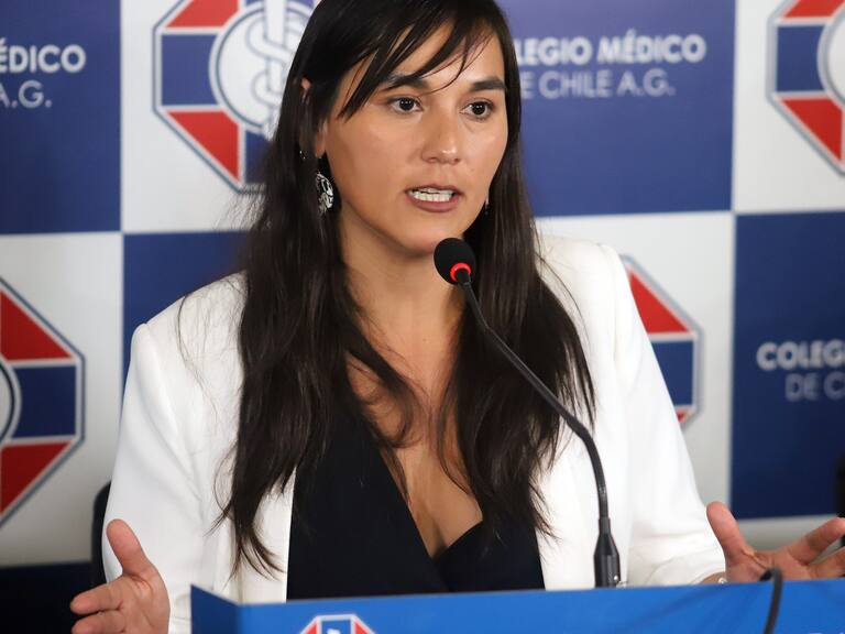 Colegio Médico por turismo de vacunas