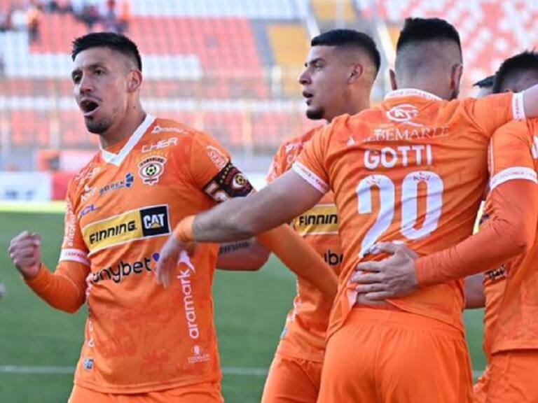Cobreloa presiona a los líderes en la Primera B tras sufrida victoria sobre Santiago Morning en Calama