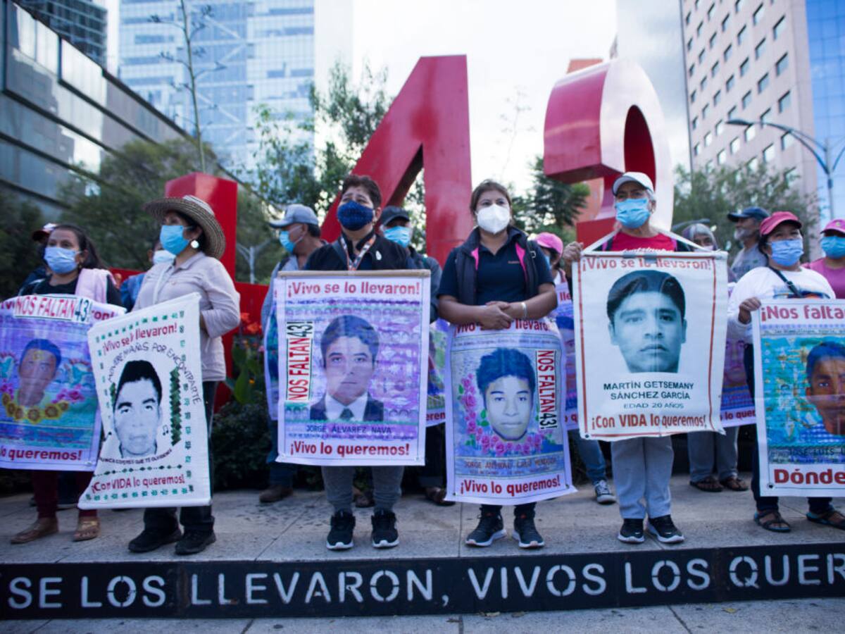 Presidente de México pide castigar a involucrados en caso Ayotzinapa