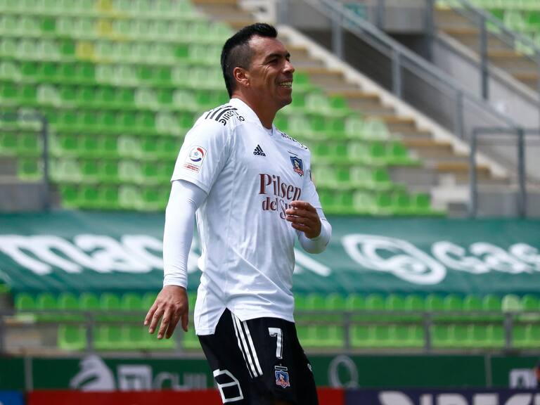 ¿Esteban Paredes de vuelta en Colo Colo? No pasa de ser un deseo de Aníbal Mosa