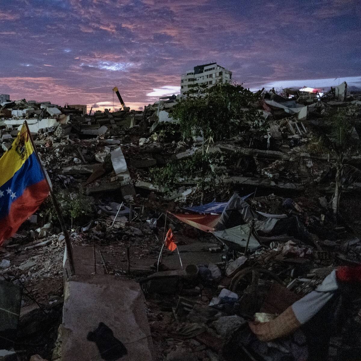 A casi un mes del doble terremoto en Venezuela: cifra de fallecidos vuelve a aumentar y supera los 5.200