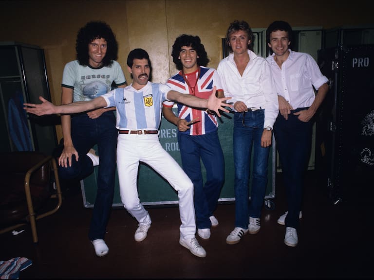 El sentido homenaje de las redes sociales de Queen tras la muerte de Diego Armando Maradona