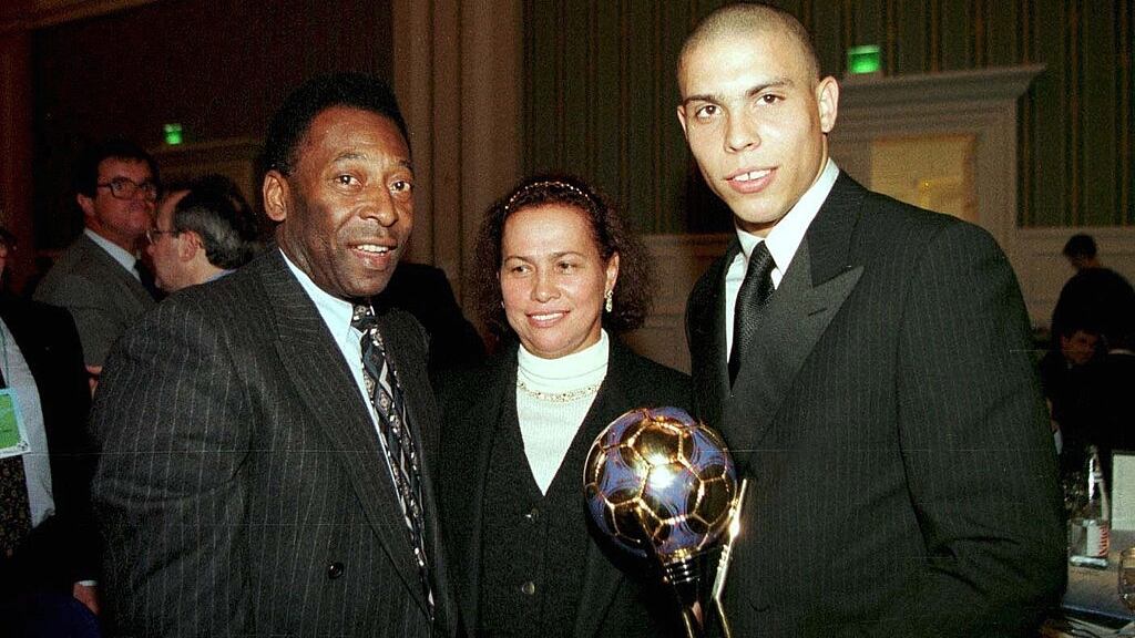 Ronaldo homenajea a Pelé: "Tu talento es una escuela que todo jugador debería repasar"