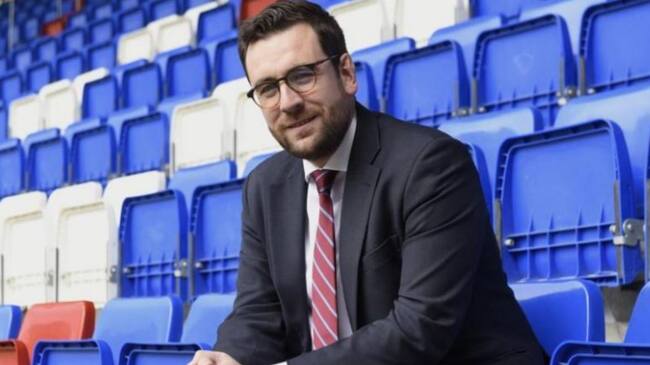 Jon Ander Ulaiza, CEO del Eibar: "El fútbol chileno no debe tener complejos en exportar el gran talento que tienen a Europa"